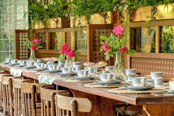 Outdoor dining