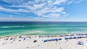 On the beach - ⛵Gulf Front with Fab Amenities-Edgewater 3-1104⛵ (Panama City Beach)