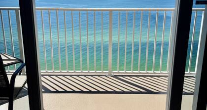 Perfect Just For You! Excellent spot right on the beach.