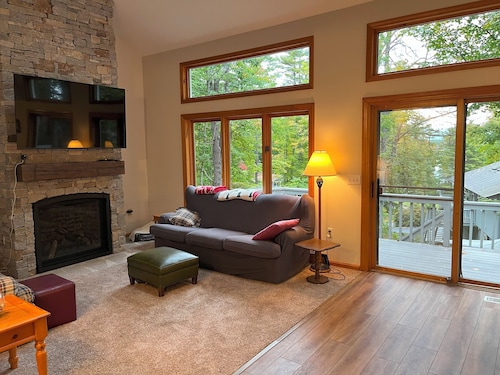 Lake Breeze Hideaway | Lake Winnipesaukee Vacation Home in Patrician Shores