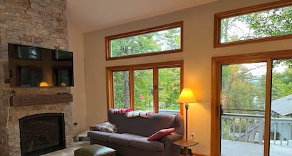 Lake Breeze Hideaway | Lake Winnipesaukee Vacation Home in Patrician Shores