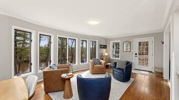 智能電視、壁爐