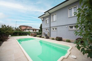 Front of property - Villa Lucia (Prevalle)