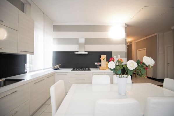 Private kitchen - Villa Lucia (Prevalle)