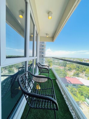 Kondominium Keluarga | Balkon