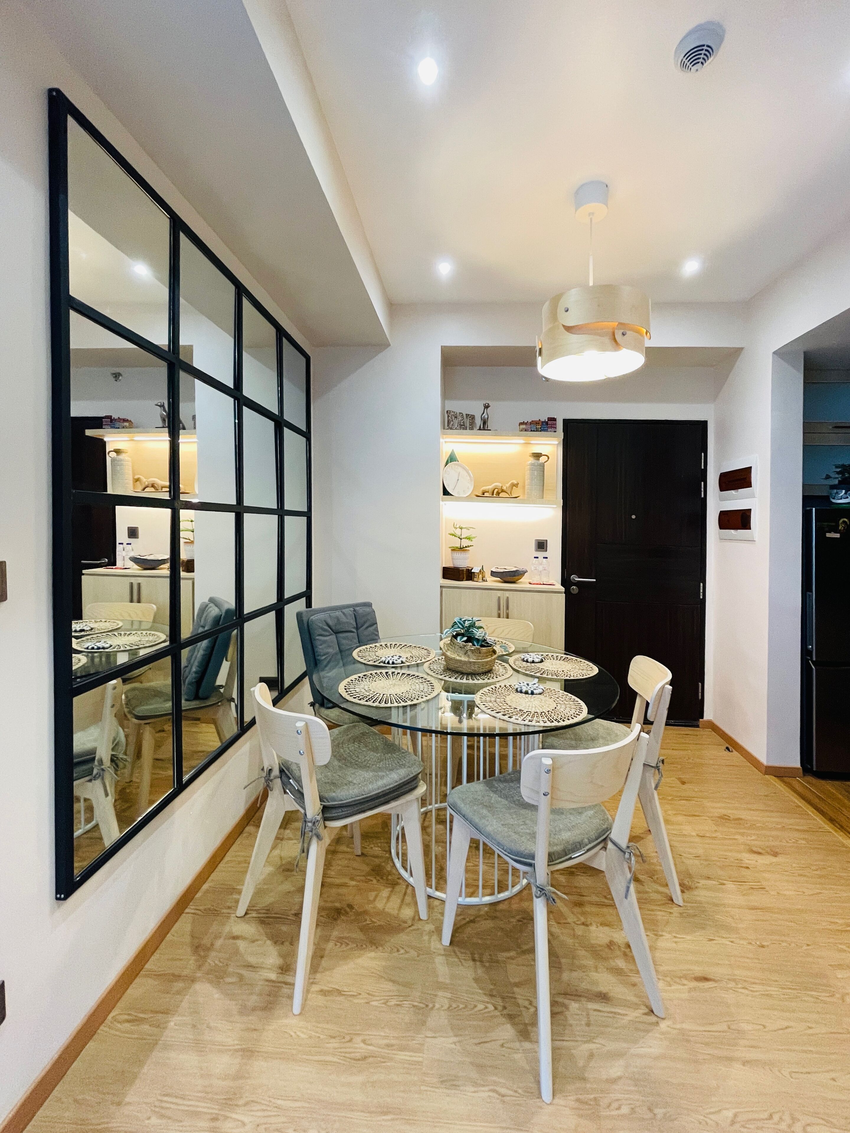 Khu vực ăn uống tại phòng