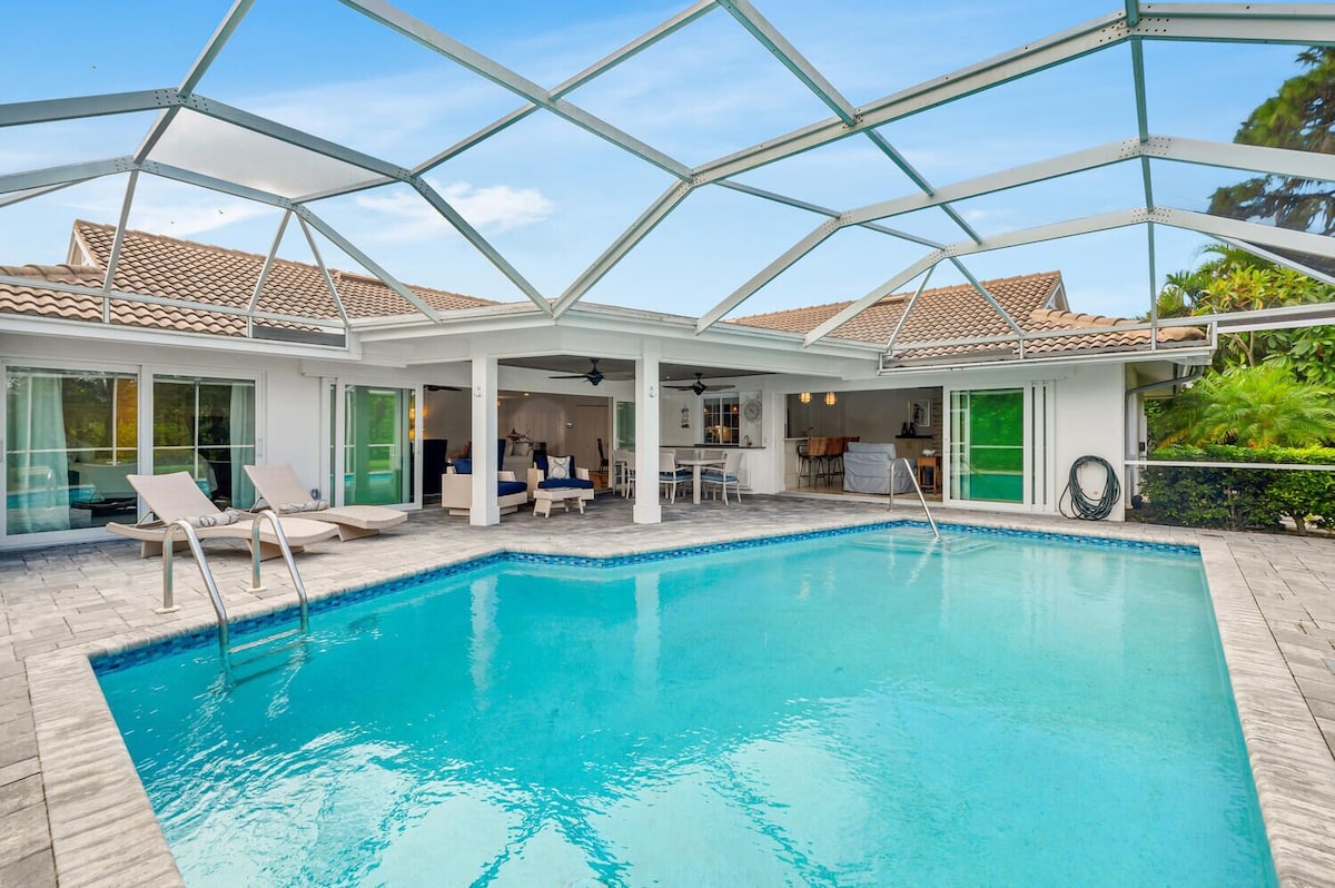 Photo 3 of Naples Coastal Beach Cottage W/ Private Pool - Walk to the Beach & Waterside!