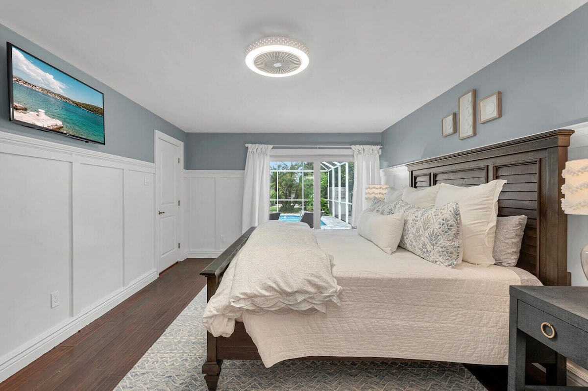 Photo 11 of Naples Coastal Beach Cottage W/ Private Pool - Walk to the Beach & Waterside!