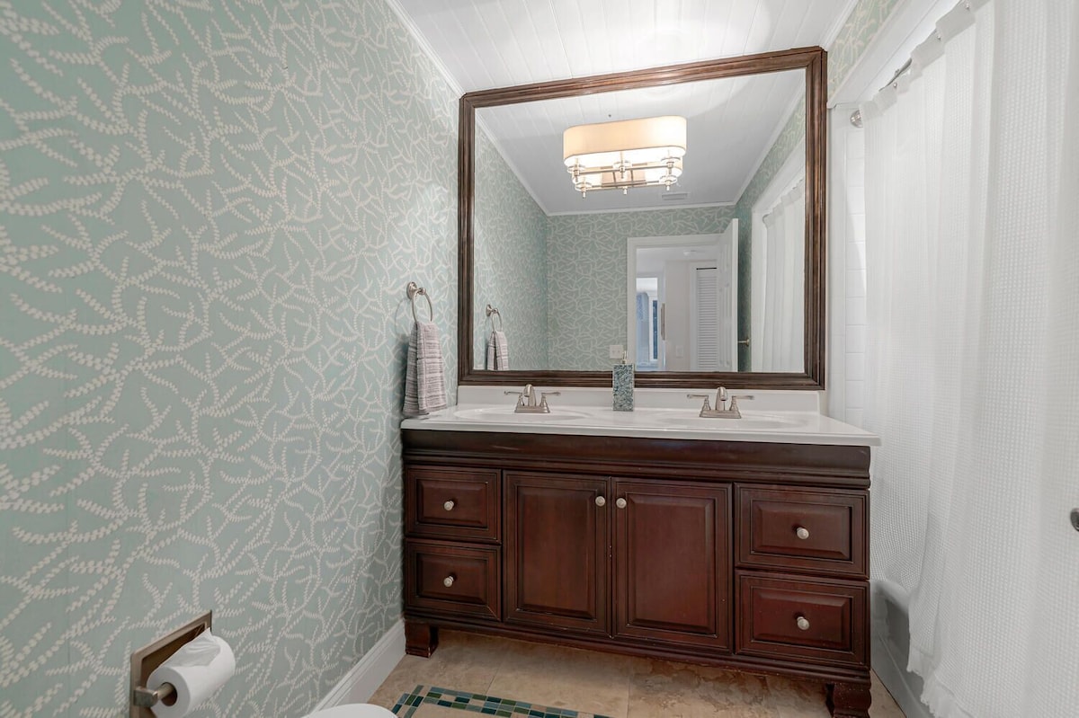 Photo 18 of Naples Coastal Beach Cottage W/ Private Pool - Walk to the Beach & Waterside!
