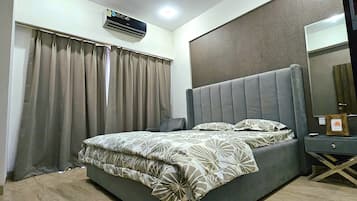 2 habitaciones, escritorio, wifi gratis y ropa de cama