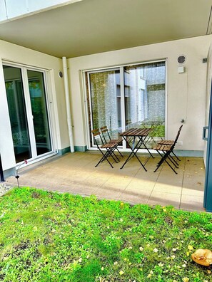 Outdoor dining - Modern apartment in the center with large terrace (Dresden)