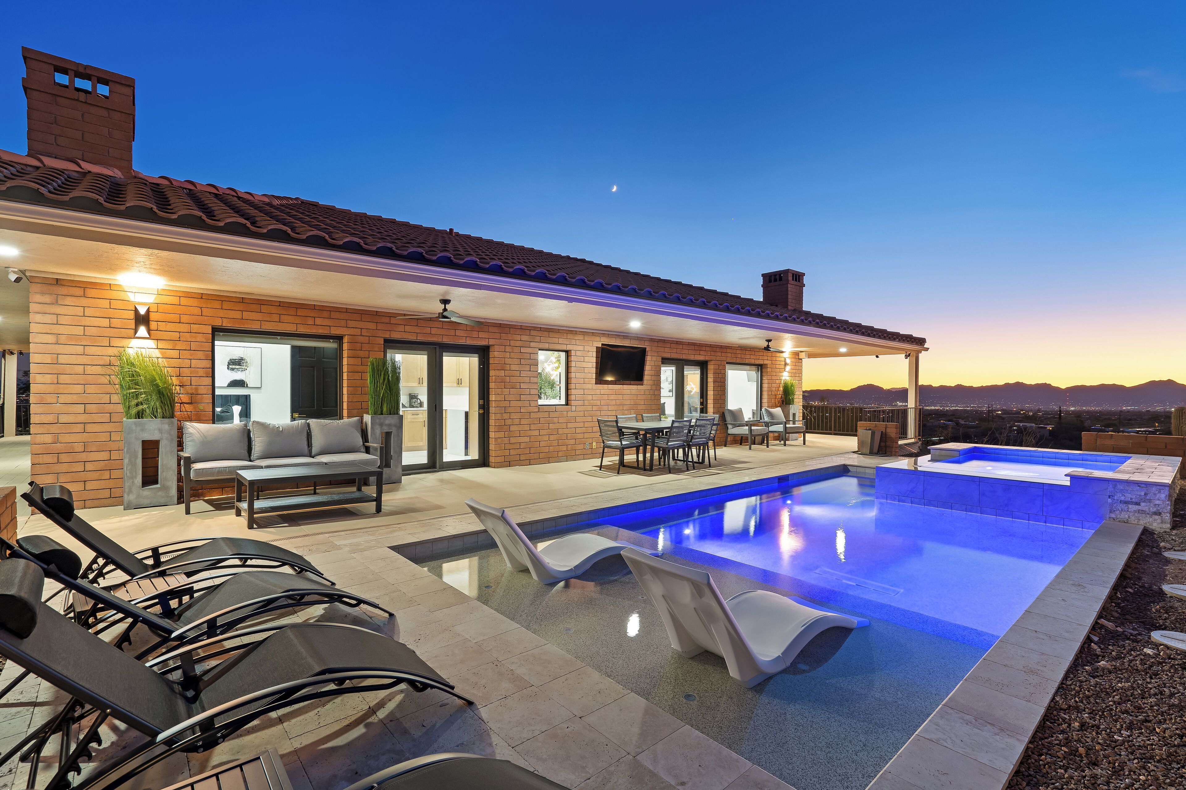 Outdoor pool, a heated pool