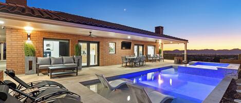 Outdoor pool, a heated pool