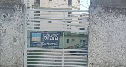Chale com ar na praia da Enseada