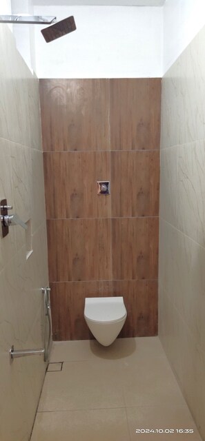 Chambre Double Économique | Douche de la salle de bain