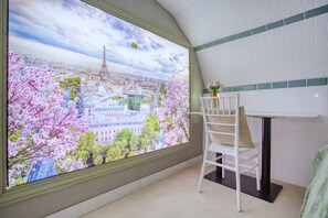 Interior - Cozy Triplex: Your Paris Escape (Paris)