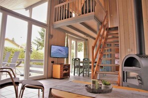 Luxury House, 3 Bedrooms | Living room | Fireplace - Ferienpark Mirow in Granzow (Mirow)