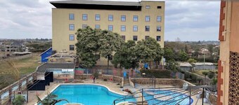 Kaputiei Safariland Hotel