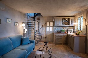 TV - Country House / Farm House in Seravezza with 1 bedrooms sleeps 4 (Seravezza)