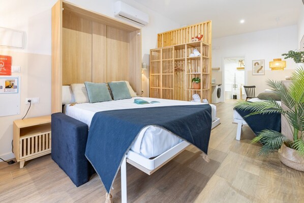 1 bedroom, in-room safe, iron/ironing board, free WiFi