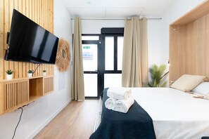 1 bedroom, free WiFi, bed sheets