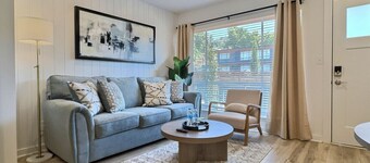 Bright & Vibrant Escape Near Downtown Hotspots