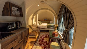 Cabaña familiar, vista al jardín | Área de sala de estar