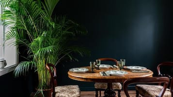 Grand cottage, uitzicht op tuin | Dineerruimte