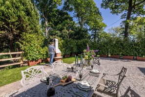 BBQ/picnic Area - The Forest at Mount Congreve Gardens (Waterford)