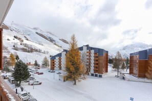 Exterior - 20m from resort center, 4th floor, balcony, tv, ski locker, 33m², Les 2 Alpes (Les Deux Alpes)