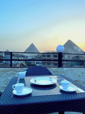 الإطلالة من المنشأة