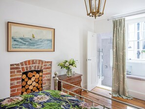 2 habitaciones, wifi gratis y ropa de cama