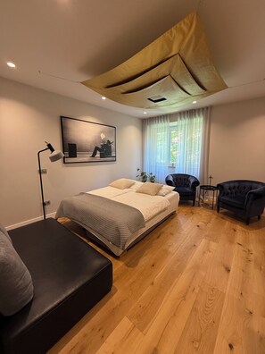 2 habitaciones y caja de seguridad en la habitación 