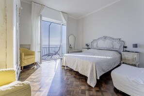 4 Schlafzimmer, Reisekinderbett, kostenloses WLAN