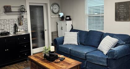 Unwind@839 says it all! Charming cottage in Lodi, a wine country destination.