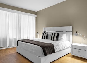 5 habitaciones, tabla de planchar con plancha, wifi y ropa de cama 