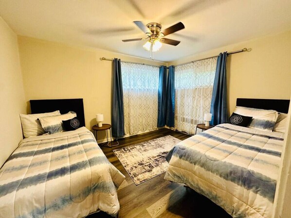 2 bedrooms, desk, iron/ironing board, free WiFi