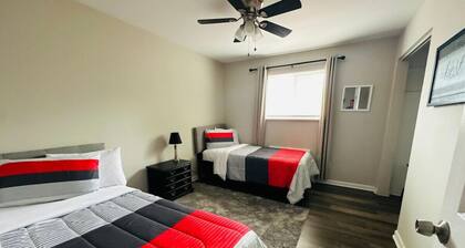 Updated 2BR 15 Min to Downtown Cincinnati | 30+ Day Stays Welcome