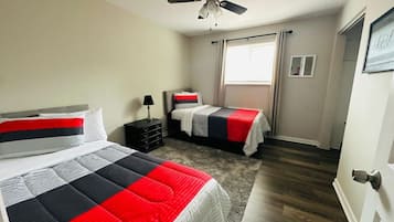 2 bedrooms, iron/ironing board, travel cot, WiFi