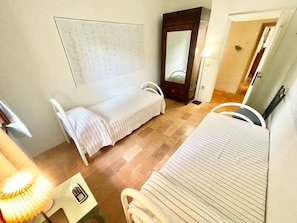 2 Schlafzimmer, Bügeleisen/Bügelbrett, kostenloses WLAN, Bettwäsche