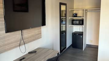 Desk, laptop workspace, free WiFi, bed sheets