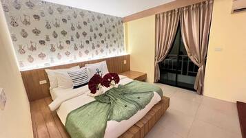 Superior Double Room, Balcony | Desk, laptop workspace, free WiFi