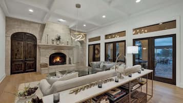 Ferienhaus, Mehrere Betten, Poolzugang, Poolblick (2975 Bear Creek Rd) | Innenbereich