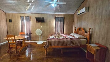 1 bedroom, free WiFi, bed sheets