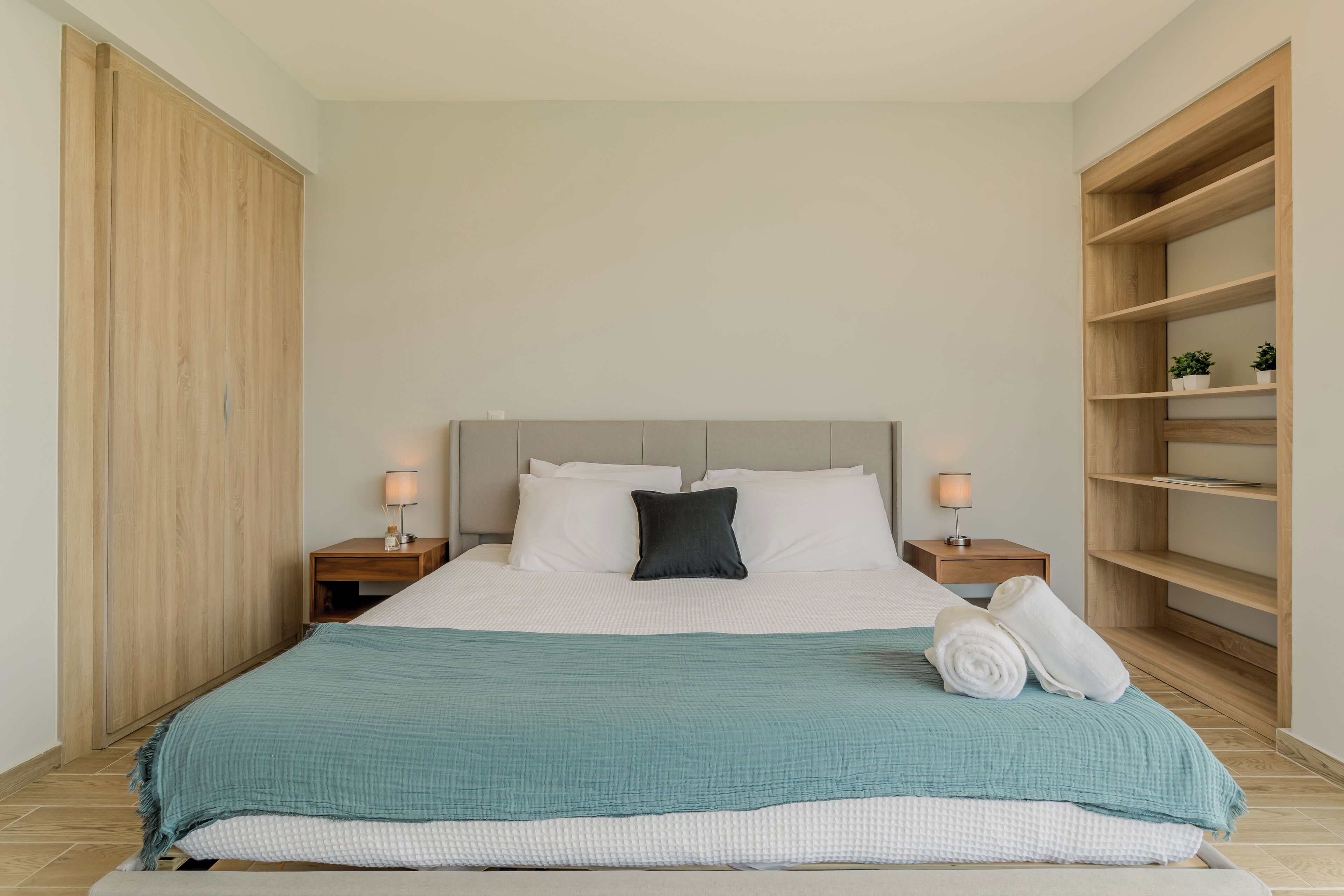 Comfort-huoneisto, näköala golfkentälle | Egyptinpuuvillaiset lakanat, ylelliset vuodevaatteet