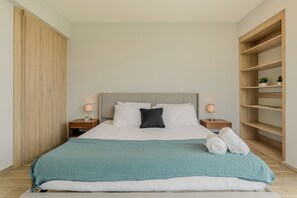 Egyptian cotton sheets, premium bedding, individually decorated - EHDEN Vacation Suites Puerto Cancún (Cancun)