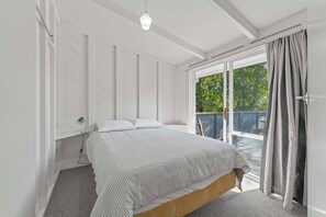 4 bedrooms