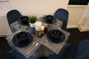 Dining - Stylish Urban Escape Near Nec, Airport, Hs2 (Birmingham)