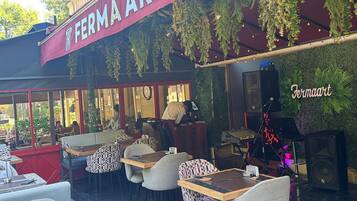 Restaurante al aire libre