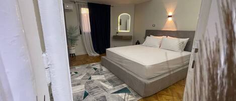 2 多间卧室、熨斗/熨衣板、WiFi、床单